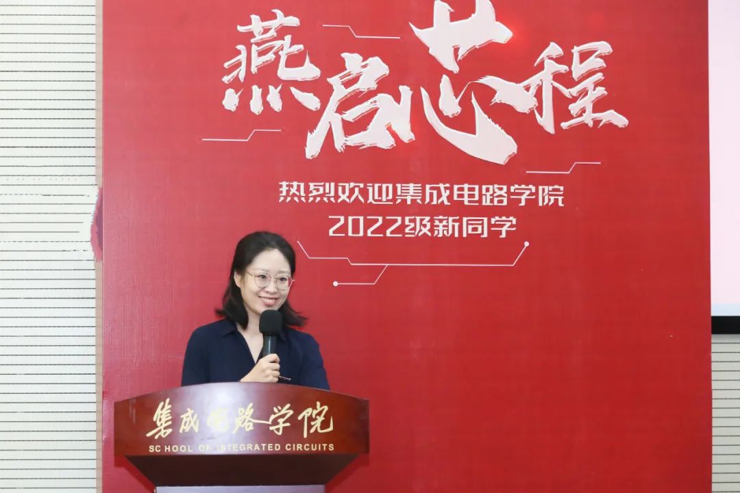 a811cc78c2c54b36b85795228b8bf13d.jpg